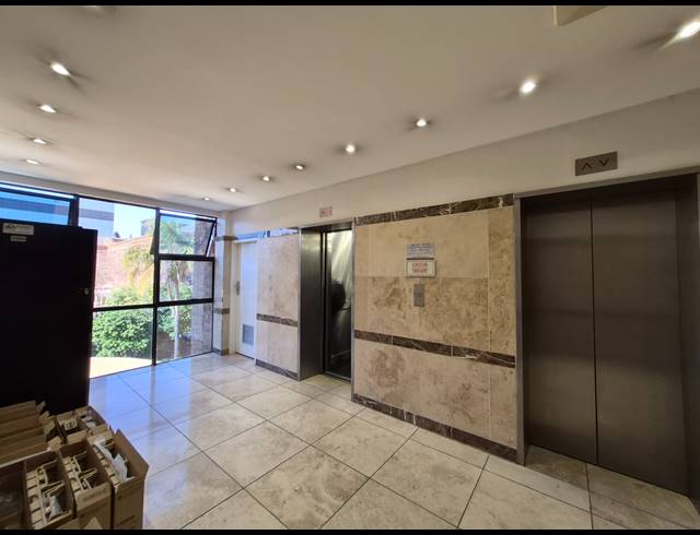 333M² OFFICE TO LET IN ROSEBANK